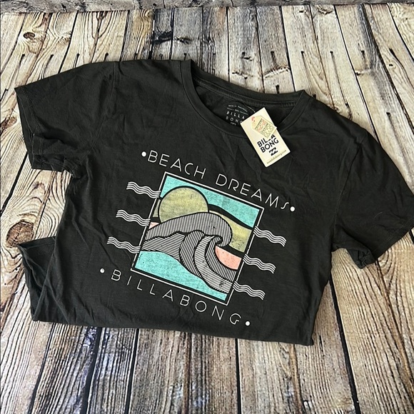 Woman’s Billabong Black Graphic Tee - Picture 1 of 4